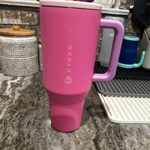 HydroJug’s traveler Pink Sugar
